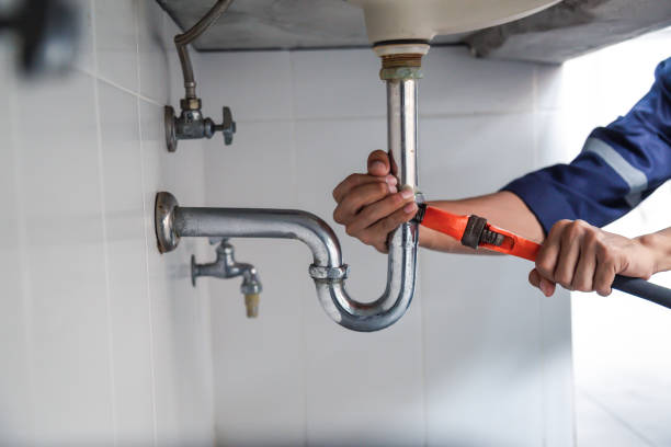 Best Faucet Repair  in Freer, TX